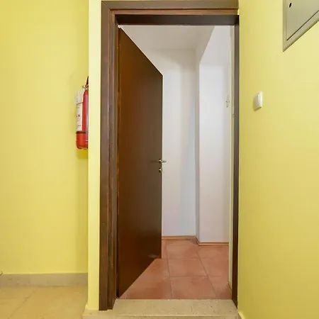 In Pula Mit Privatem Parkplatz Apartment