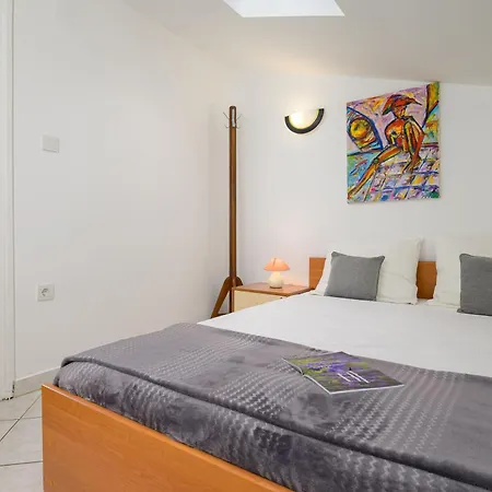 Apartment In Pula Mit Privatem Parkplatz *